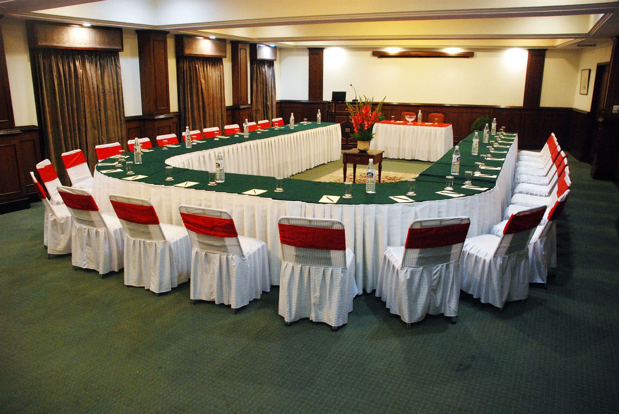 Namah Nainital, A Member Of Radisson Individuals Retreats Exterior foto